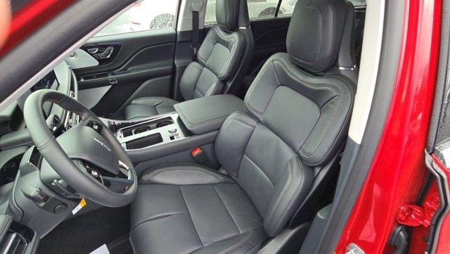 new 2025 Lincoln Aviator car, priced at $67,299