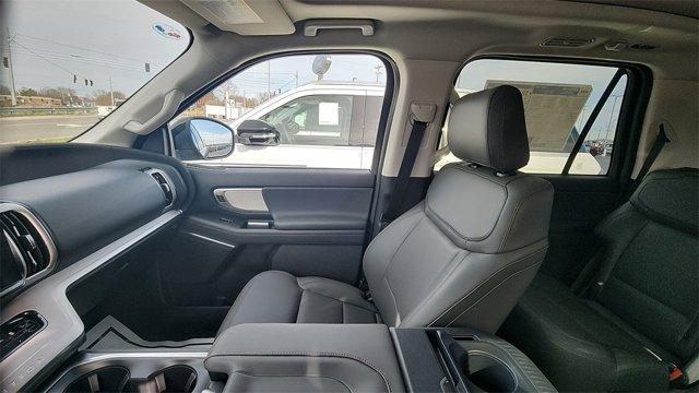 new 2025 Ford Expedition car, priced at $67,999