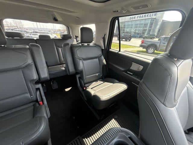 new 2026 Ford Expedition car, priced at $71,989