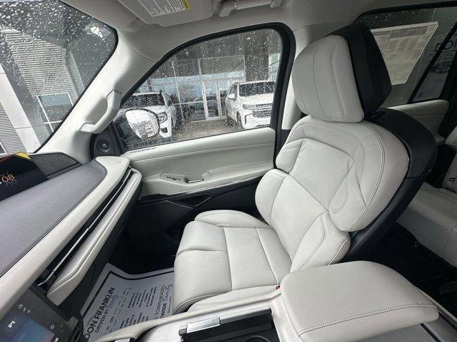 new 2026 Lincoln Navigator L car, priced at $180,667