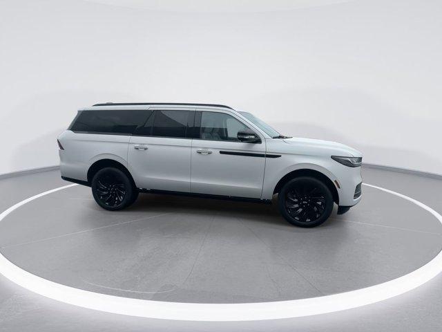 new 2026 Lincoln Navigator L car, priced at $180,667