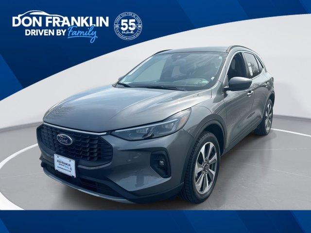 used 2025 Ford Escape car, priced at $27,900