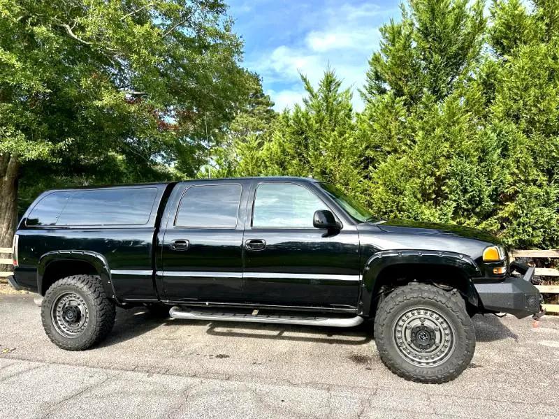 used 2004 GMC Sierra 2500 car, priced at $14,500