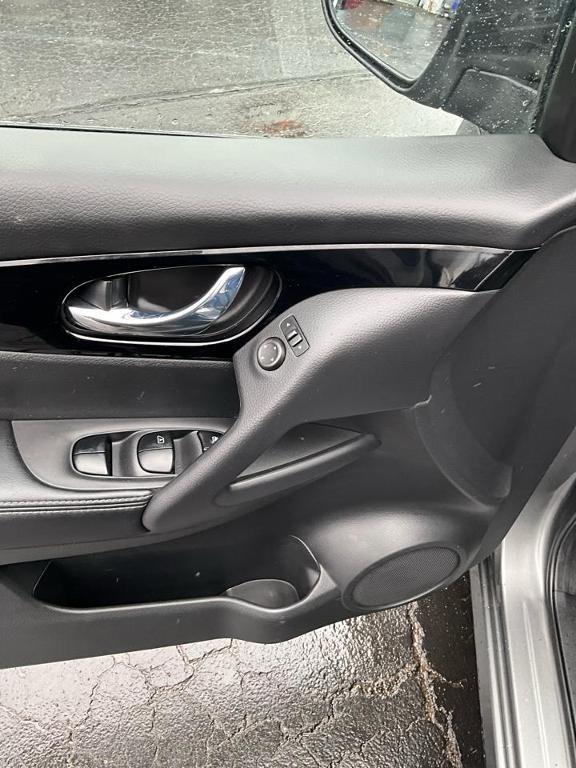 used 2018 Nissan Rogue Sport car, priced at $17,869