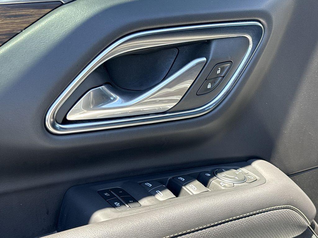 used 2024 Chevrolet Suburban car, priced at $62,622