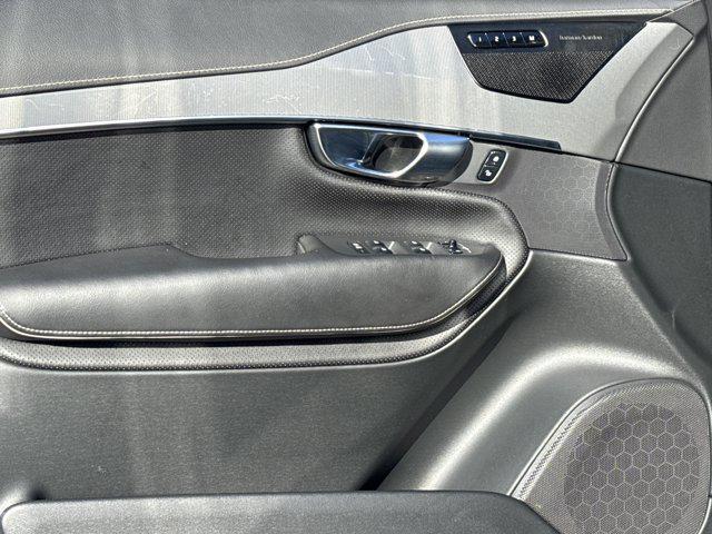 used 2022 Volvo XC90 Recharge Plug-In Hybrid car, priced at $37,561