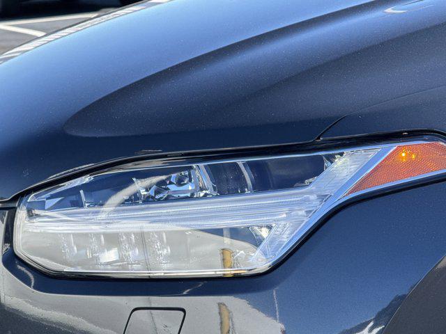 used 2022 Volvo XC90 Recharge Plug-In Hybrid car, priced at $37,561