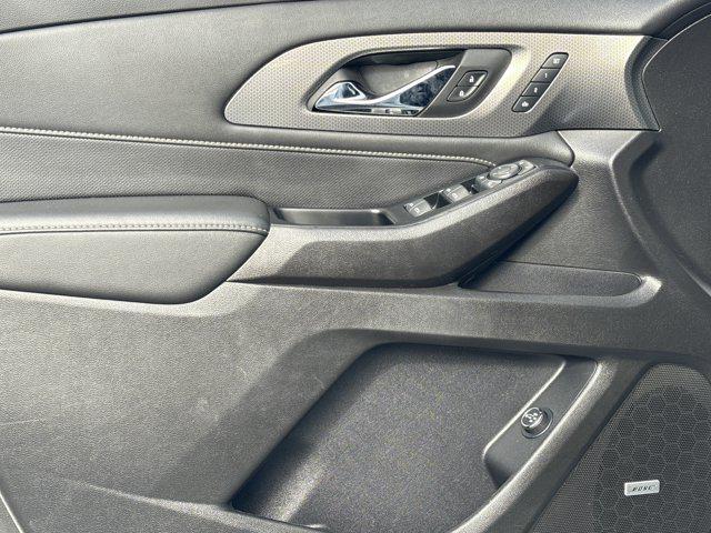 used 2023 Chevrolet Traverse car, priced at $35,584