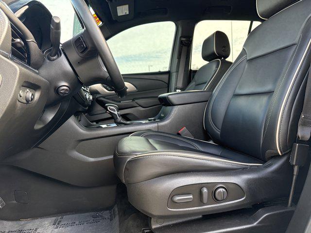 used 2023 Chevrolet Traverse car, priced at $35,584