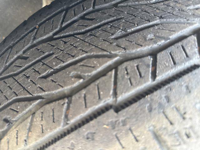 used 2020 Chevrolet Traverse car, priced at $28,944