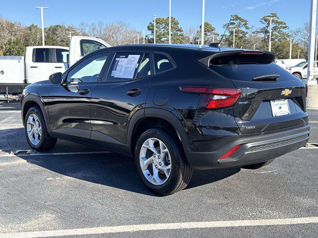used 2024 Chevrolet Trax car, priced at $19,915