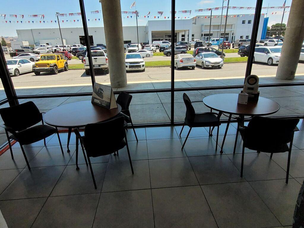 used 2022 Chevrolet Equinox car, priced at $19,326