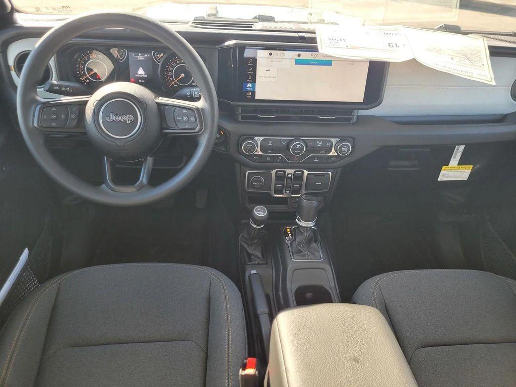 new 2026 Jeep Gladiator car, priced at $37,271