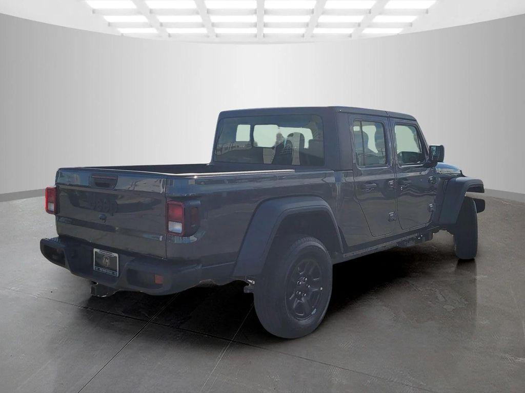 new 2026 Jeep Gladiator car, priced at $37,271
