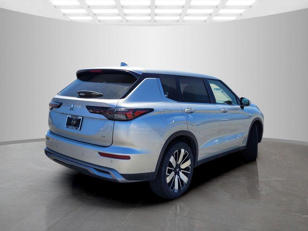 used 2025 Mitsubishi Outlander car, priced at $24,279