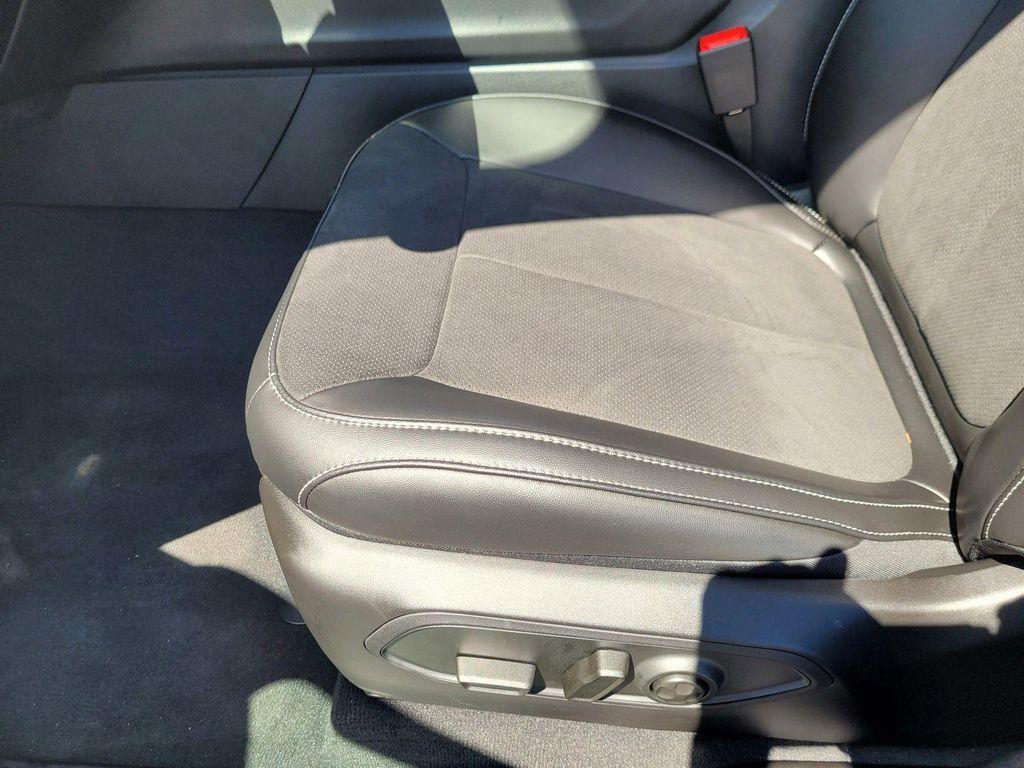 new 2026 Jeep Grand Cherokee L car, priced at $44,446