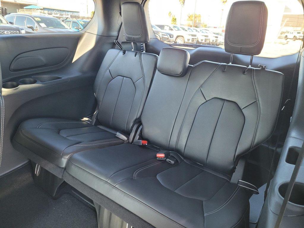 new 2026 Chrysler Pacifica car, priced at $46,485