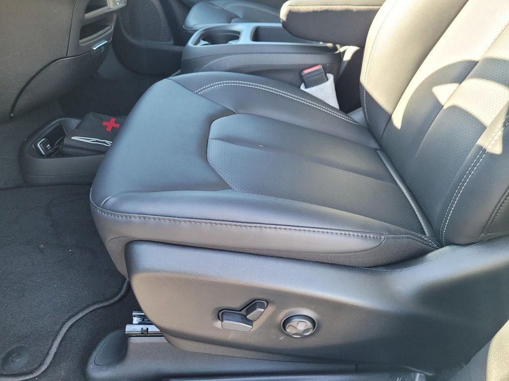 new 2026 Chrysler Pacifica car, priced at $46,485