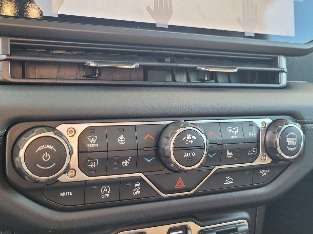 new 2026 Jeep Gladiator car, priced at $57,840