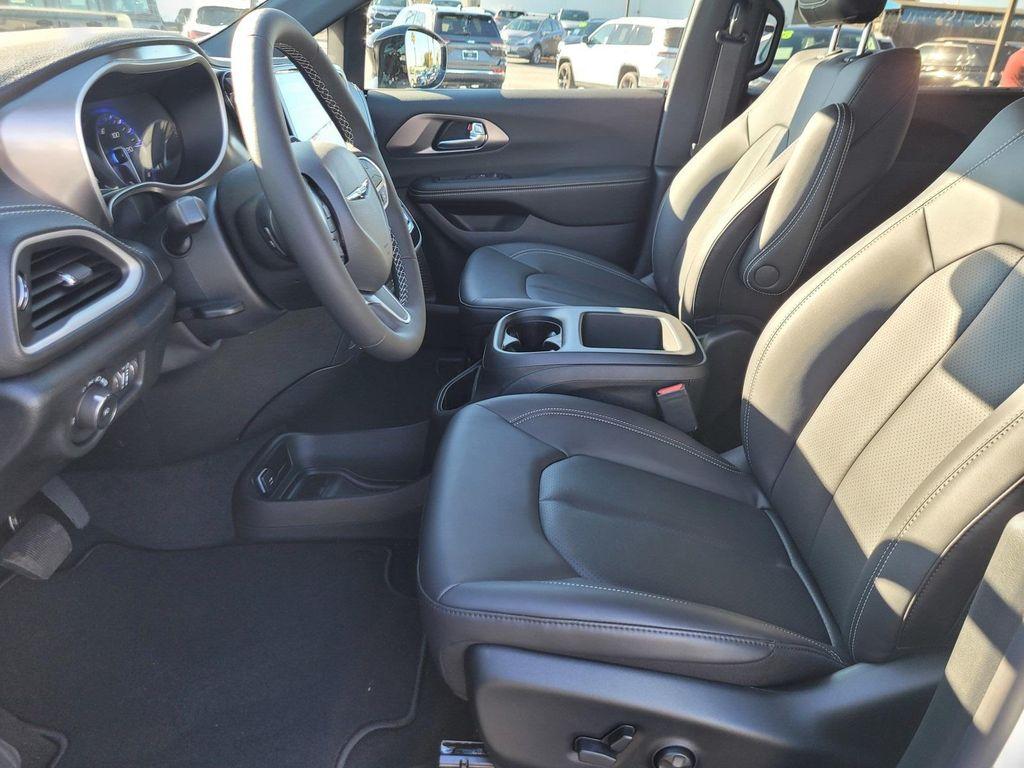 new 2026 Chrysler Pacifica car, priced at $41,400