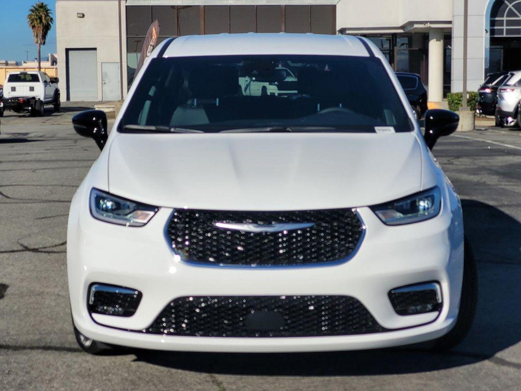new 2026 Chrysler Pacifica car, priced at $41,400