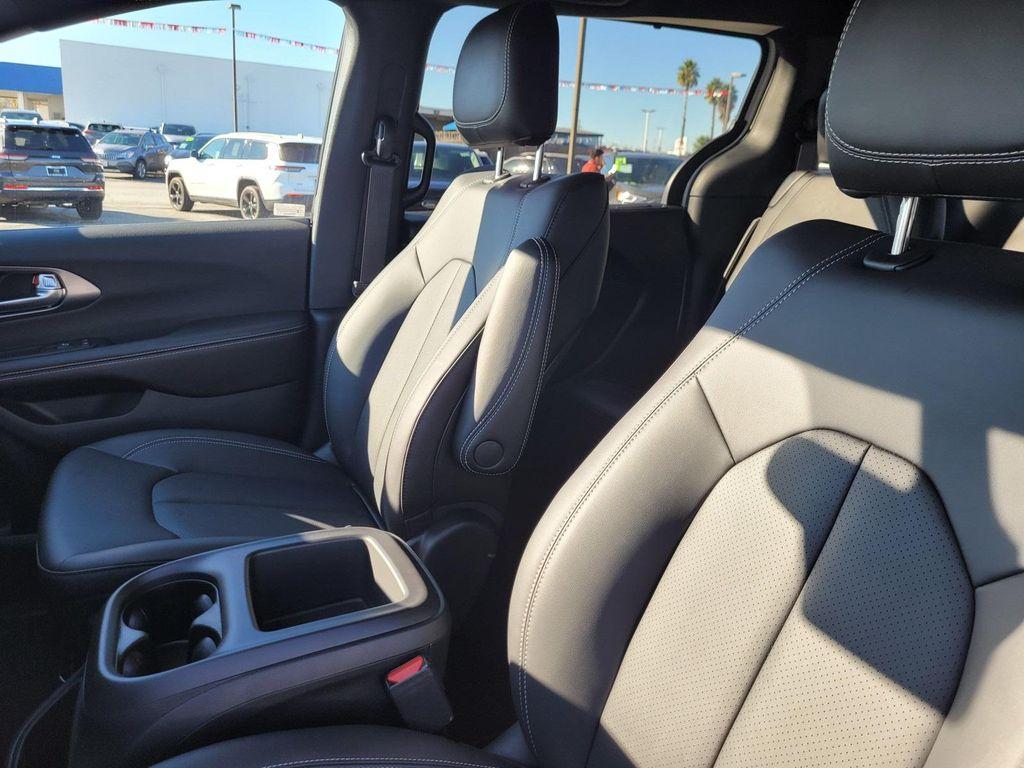 new 2026 Chrysler Pacifica car, priced at $41,400