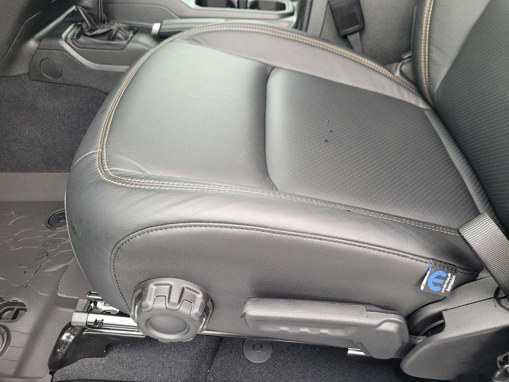 new 2026 Jeep Wrangler car, priced at $53,521