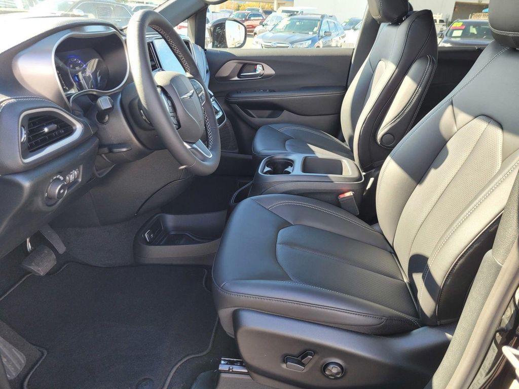 new 2026 Chrysler Pacifica car, priced at $41,140