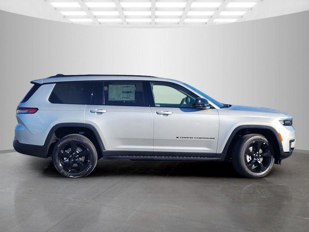 new 2025 Jeep Grand Cherokee L car, priced at $40,750