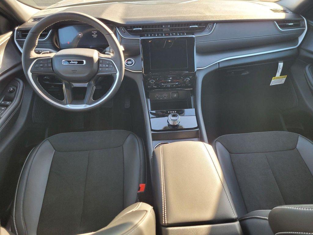 new 2025 Jeep Grand Cherokee L car, priced at $40,750
