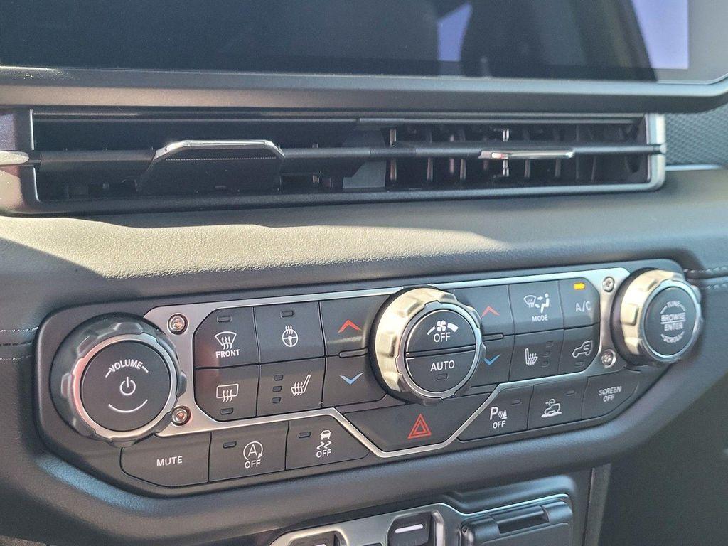 new 2026 Jeep Wrangler car, priced at $70,870