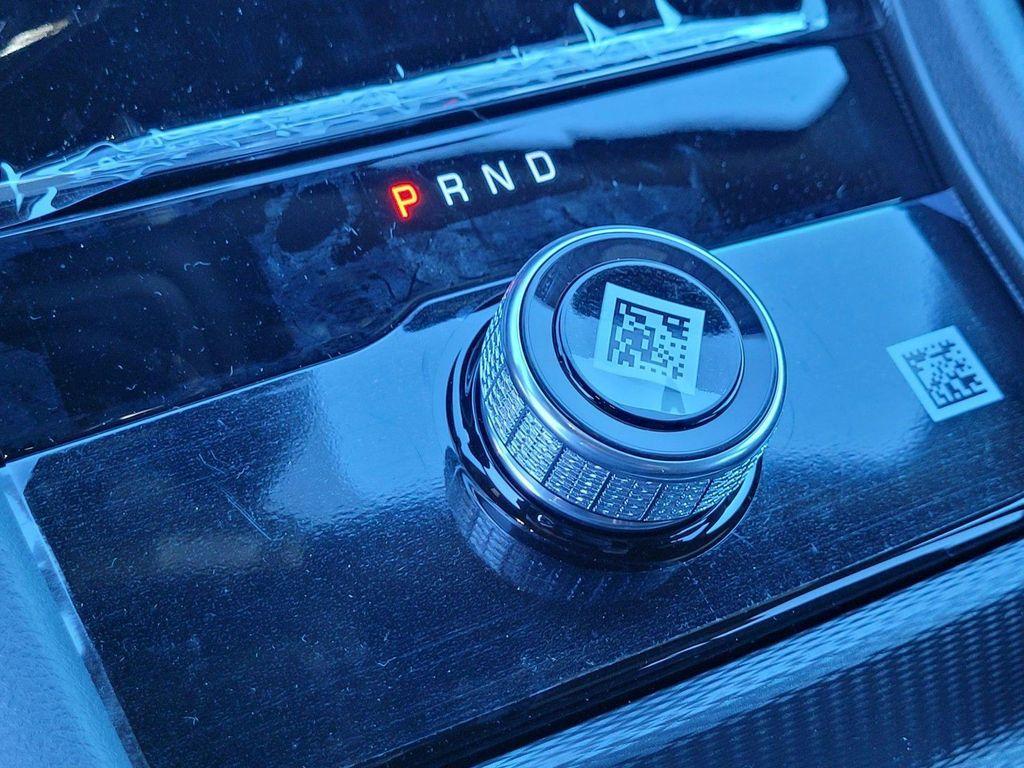 new 2025 Jeep Grand Cherokee car, priced at $38,525