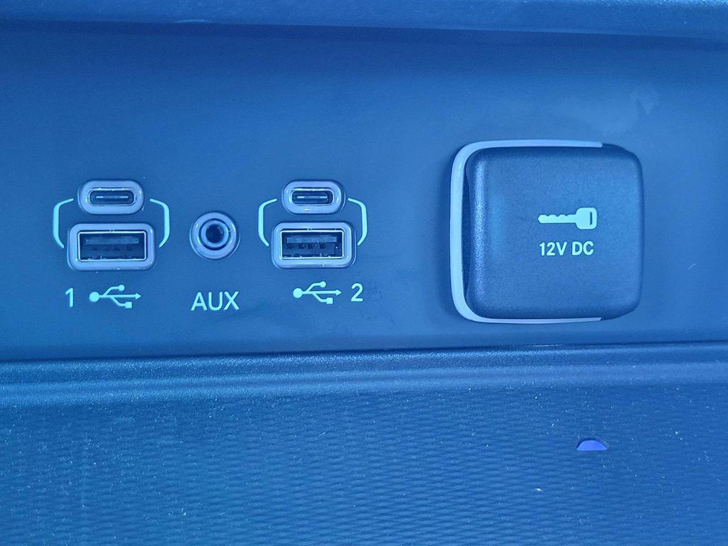 new 2025 Jeep Grand Cherokee car, priced at $43,745