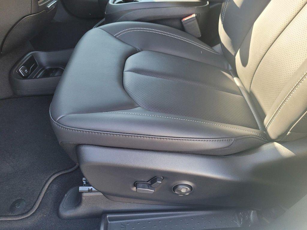 new 2026 Chrysler Pacifica car, priced at $44,135