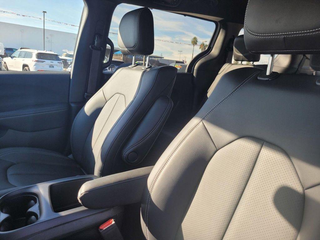 new 2026 Chrysler Pacifica car, priced at $44,135