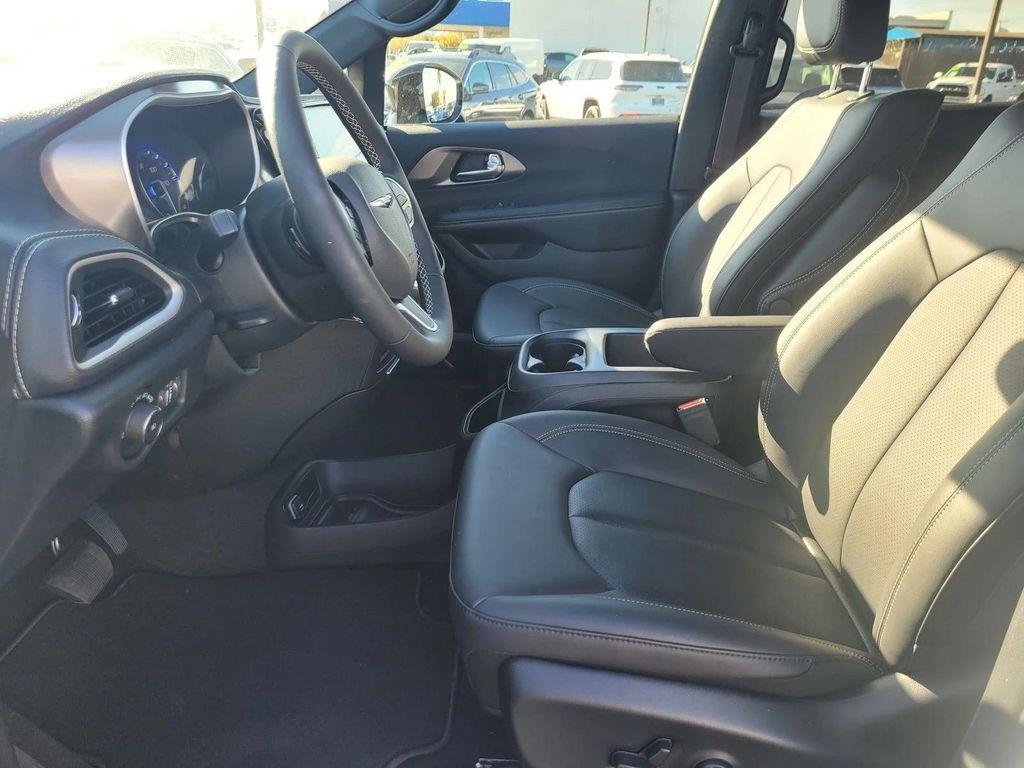 new 2026 Chrysler Pacifica car, priced at $42,136