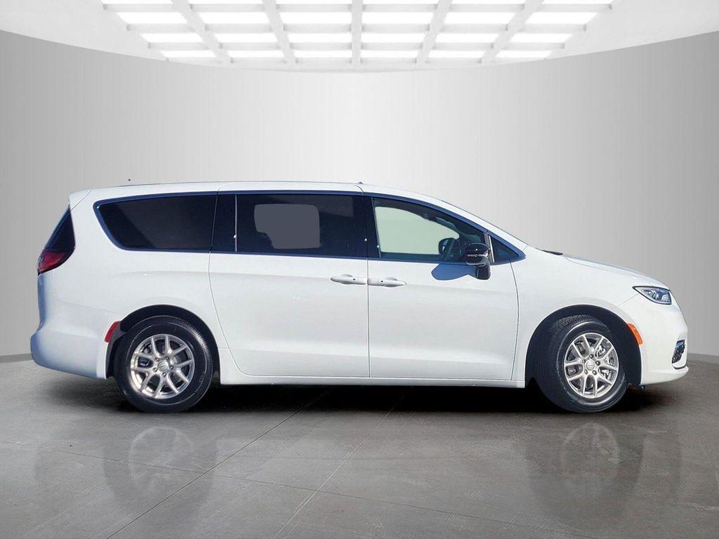 new 2026 Chrysler Pacifica car, priced at $44,135