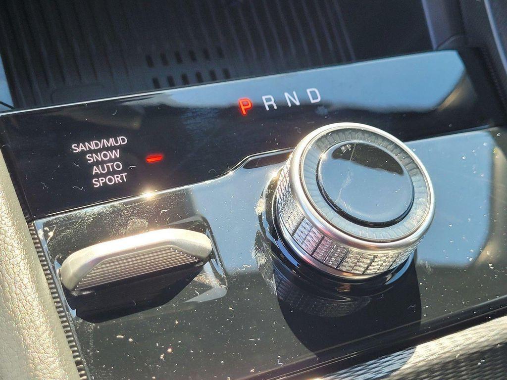 new 2026 Jeep Grand Cherokee car, priced at $40,930