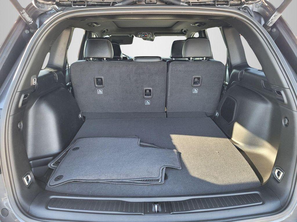 new 2026 Jeep Grand Cherokee car, priced at $44,080