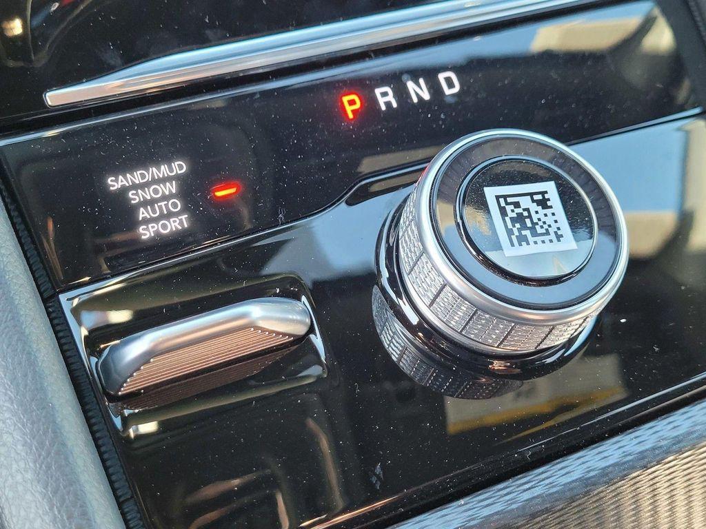 new 2026 Jeep Grand Cherokee car, priced at $44,080