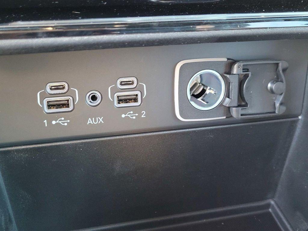 new 2026 Jeep Grand Cherokee car, priced at $44,080