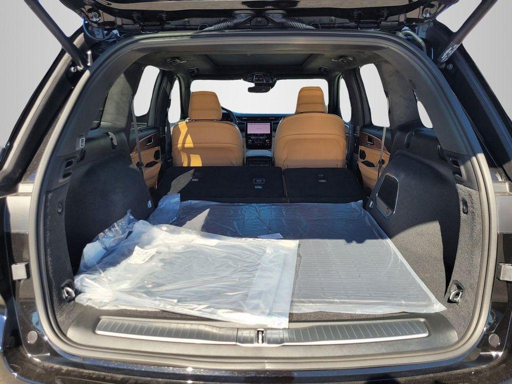 new 2025 Jeep Grand Cherokee car, priced at $64,469