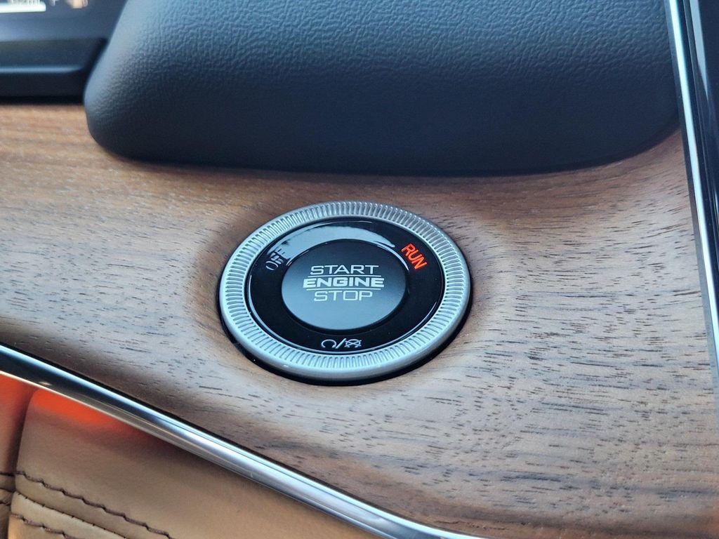 new 2025 Jeep Grand Cherokee car, priced at $64,469