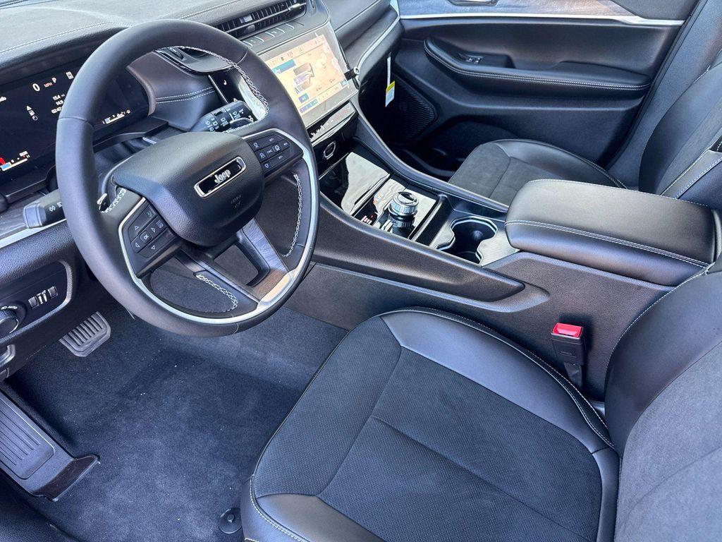 new 2026 Jeep Grand Cherokee L car, priced at $43,036