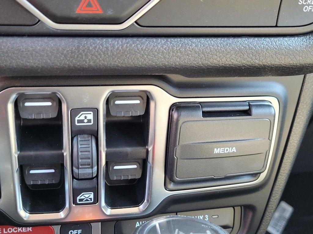 new 2025 Jeep Wrangler car, priced at $46,995