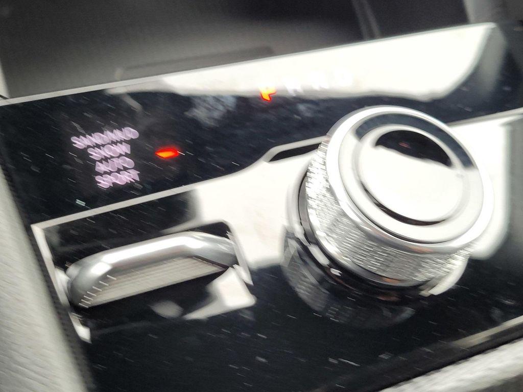 new 2025 Jeep Grand Cherokee car, priced at $49,995