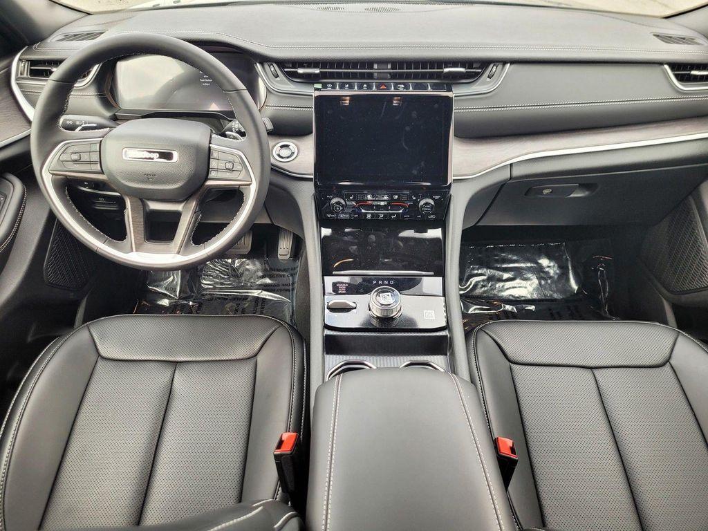 new 2025 Jeep Grand Cherokee L car, priced at $50,995