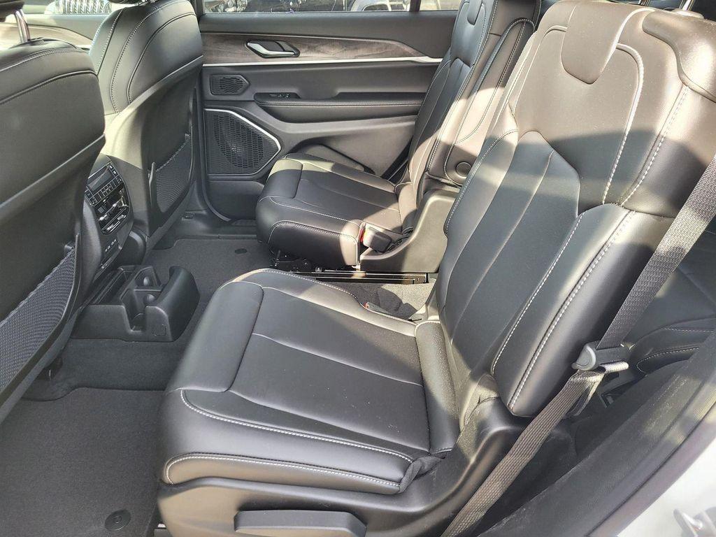 new 2026 Jeep Grand Cherokee L car, priced at $45,905