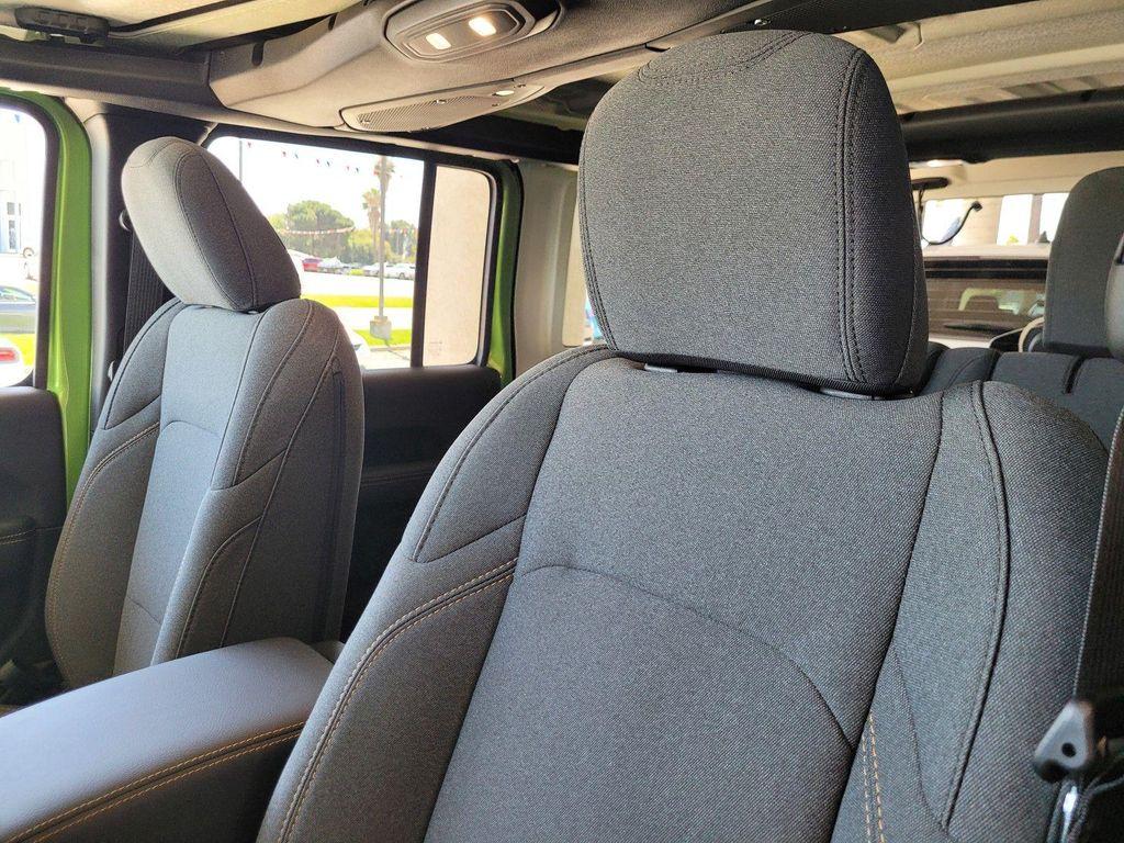 new 2026 Jeep Wrangler car, priced at $47,286
