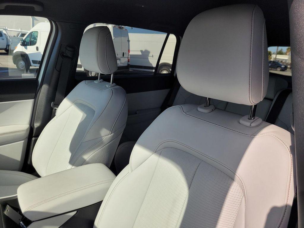 new 2026 Jeep Cherokee car, priced at $42,490